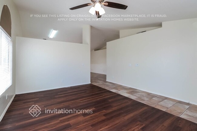 11337 E Roscoe Ave