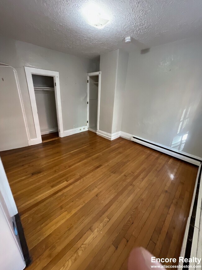 Photo - 41 Anderson St Unit 2-1