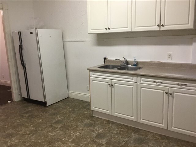 Photo - 137 Stewart St
