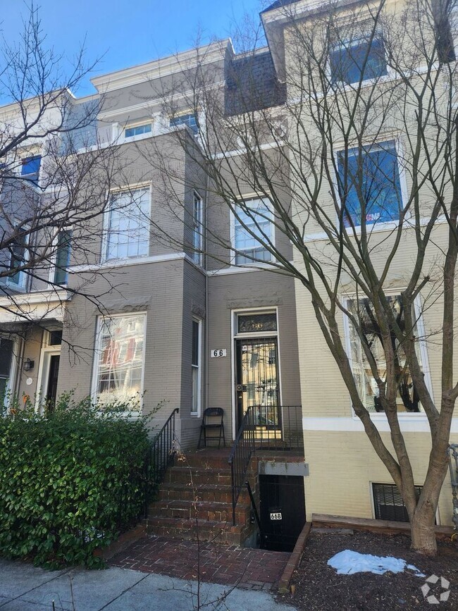 Building Photo - V Street NW Unit 2 Rental