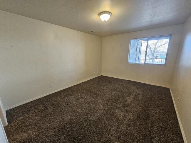 Photo - 4642 S 1900 W