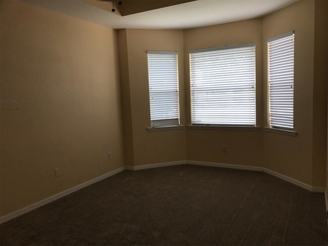 Building Photo - 1560 Birdie Dr Rental