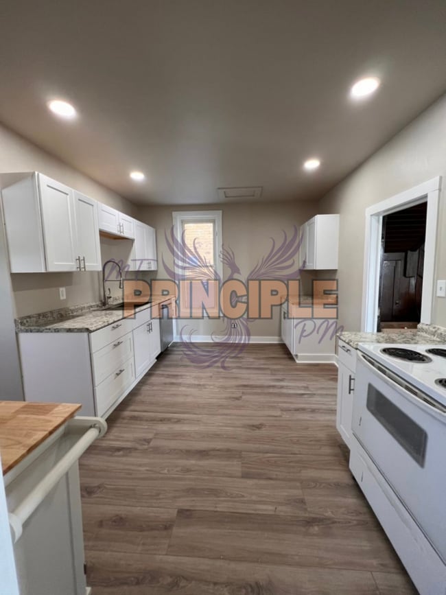 Photo - Large renovated house