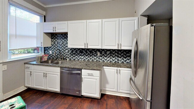 Photo - 2317 Stratford Ave