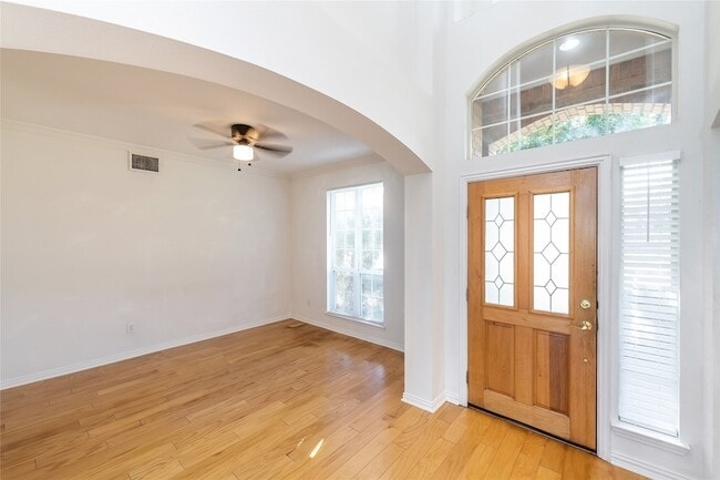 Photo - 2318 Balleybrooke Dr