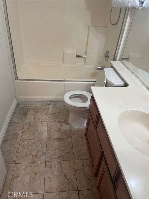 Building Photo - 7547 Bellingham Ave