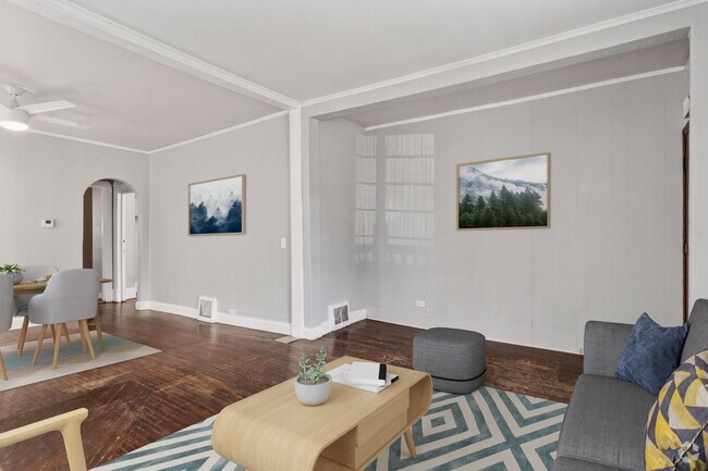 Building Photo - 215 N Logan Ave Unit 1 Rental