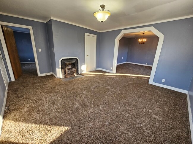 Photo - 122 Locke Ln