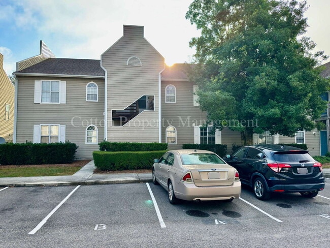 Building Photo - 733 Bragg Dr Unit B Rental