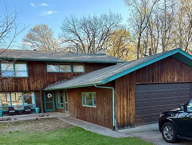 Building Photo - 6912 E Fish Lake Rd