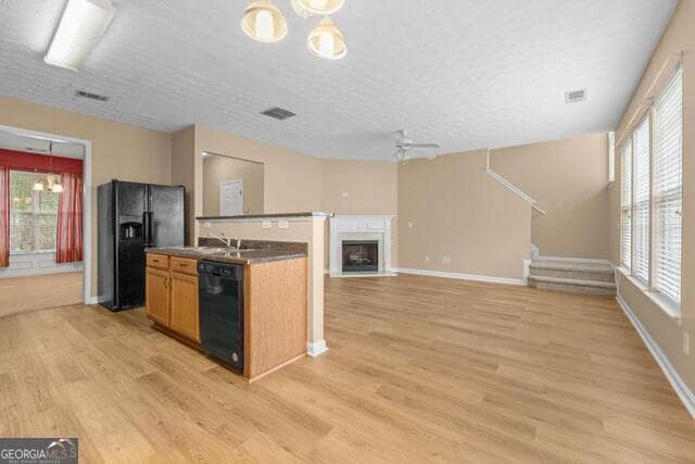 Photo - 6225 Shenfield Ln