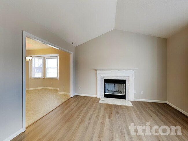 Photo - 1428 Smokey Mountain Dr