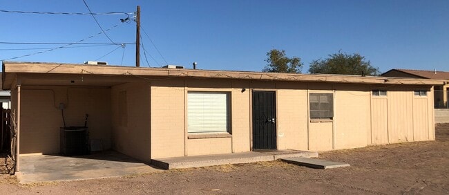 Building Photo - 447 E Merlayne Dr Rental