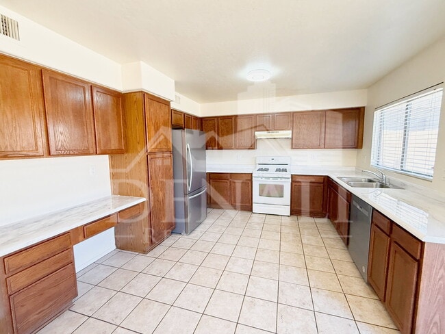 Photo - 11184 W Palm Ln
