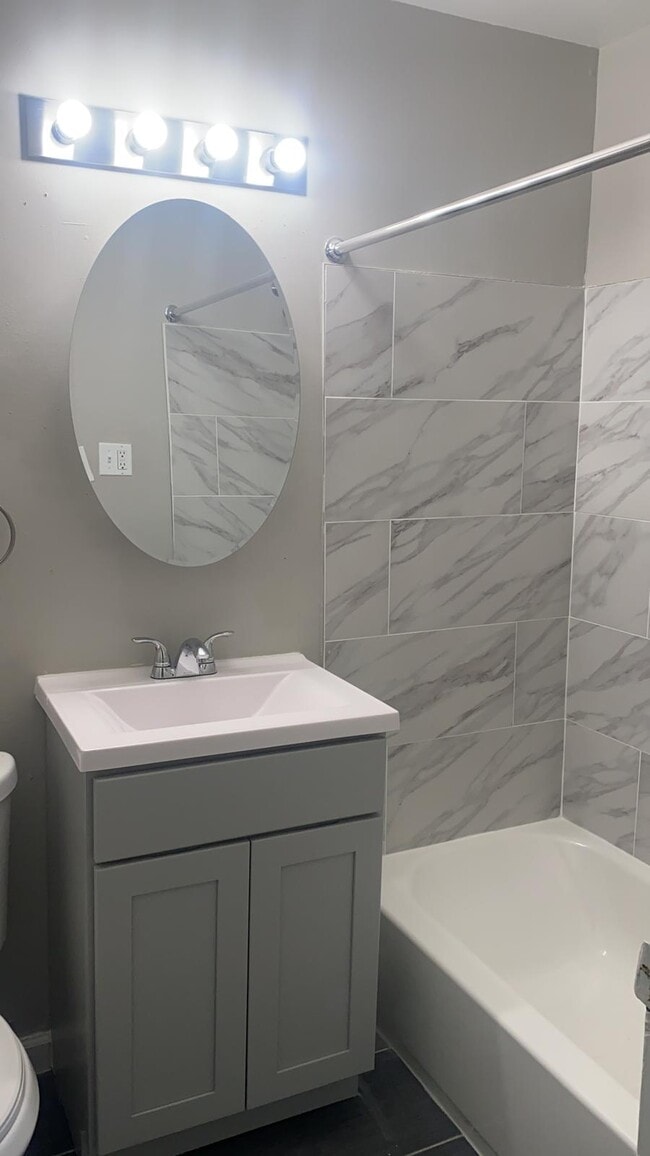 Photo - Avalon Court Apartments