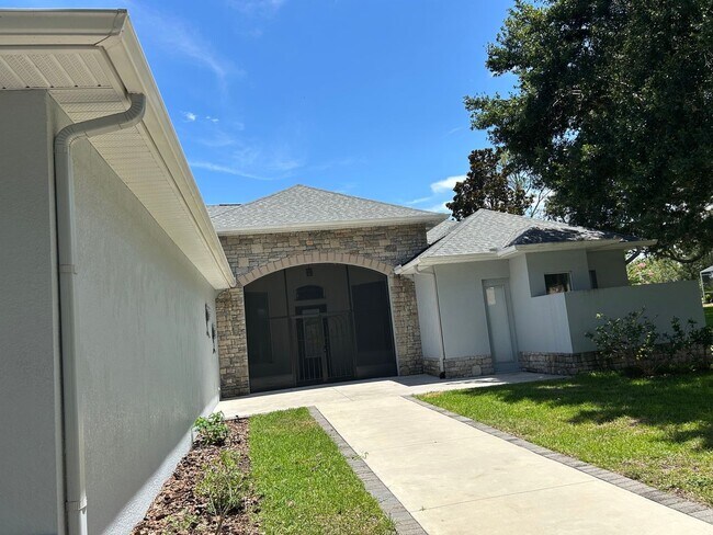 Photo - 6109 Spinnaker Loop