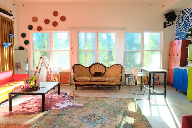 Photo - 2561 Sylvan Rd