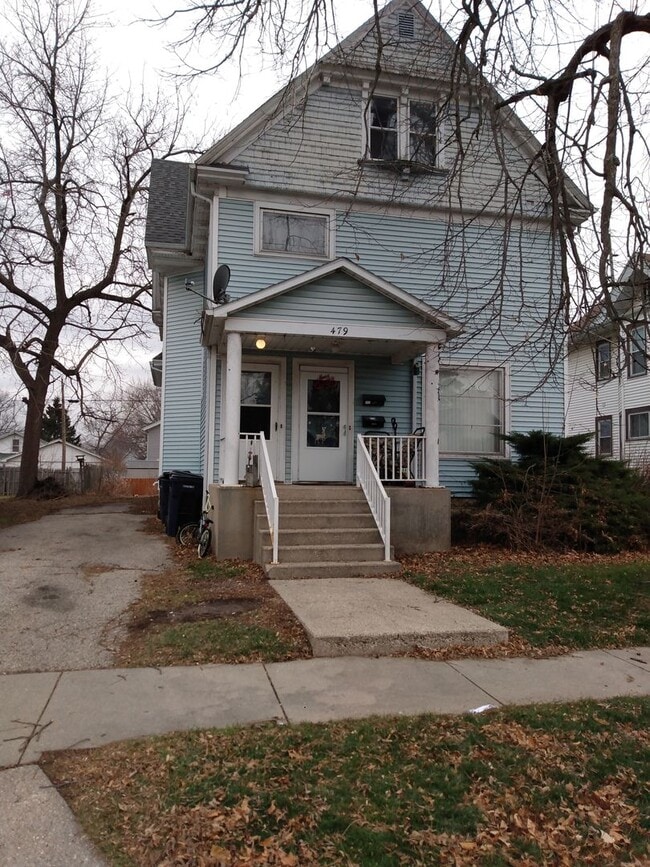Building Photo - 479 N Washington St Unit Upper
