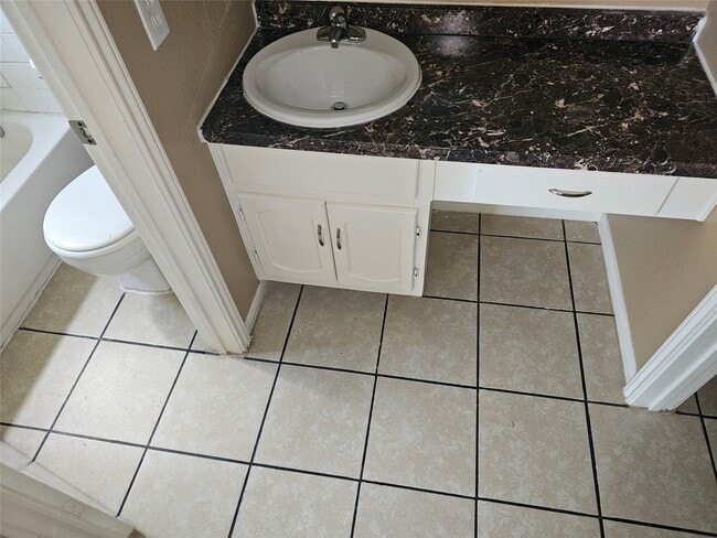 Photo - 17323 Glenhew Rd