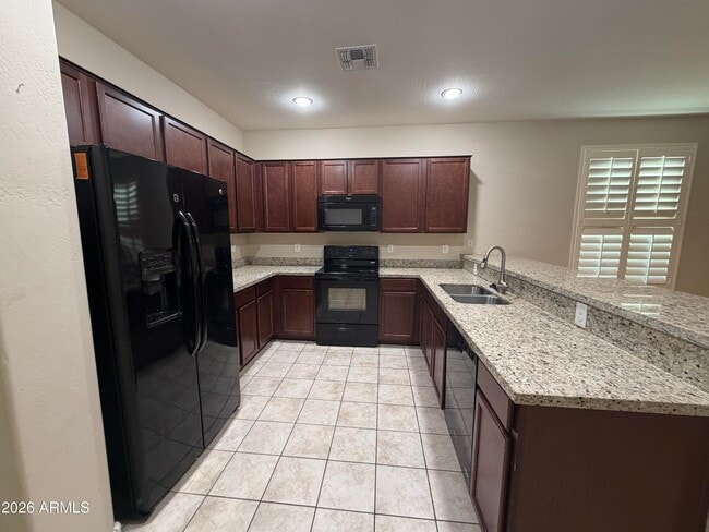 Photo - 10320 W Yuma St