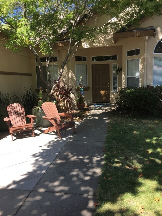 Photo - 4x2 Single Story in Great Location!