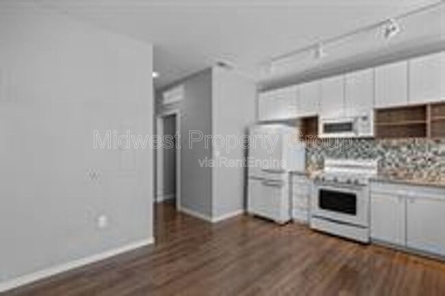 Photo - 4100 Lindell Blvd Unit 201