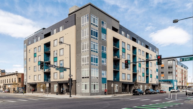 Photo - Point 21 Apartments