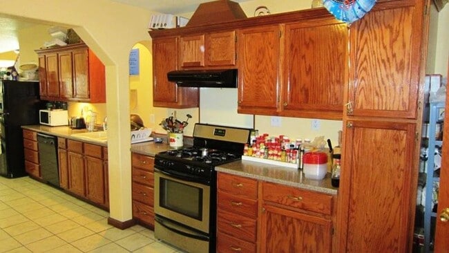 Photo - 4703 Harmon Ave