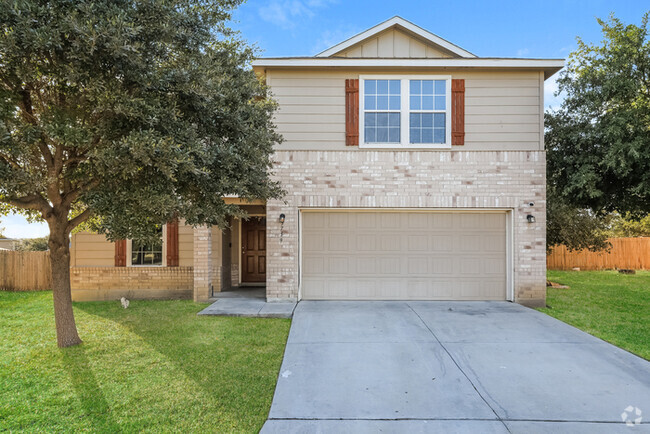 Building Photo - Spacious 4-Bedroom Home