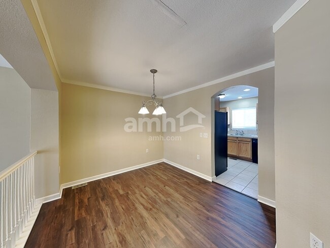 Photo - 1473 Bergen Rock St