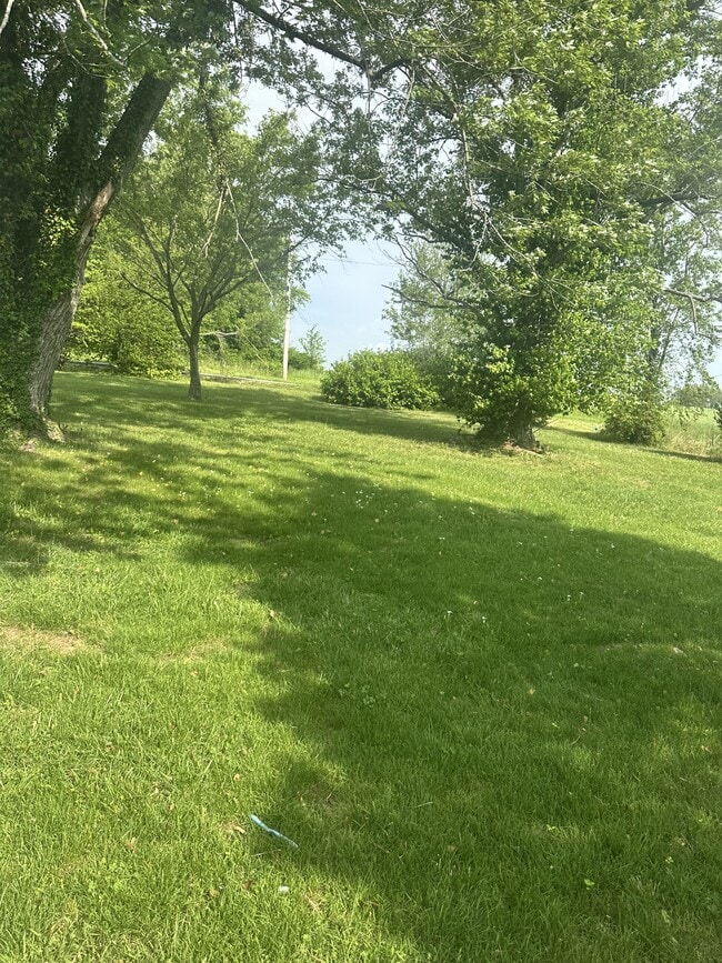 Photo - 13958 Bainbridge Rd