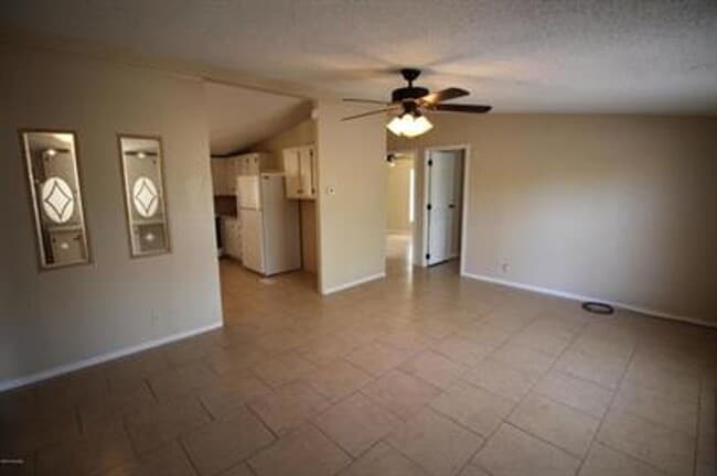 Photo - HUGE PRIVATE LOCATION 3 BEDROOM 2 BATH HOME!!