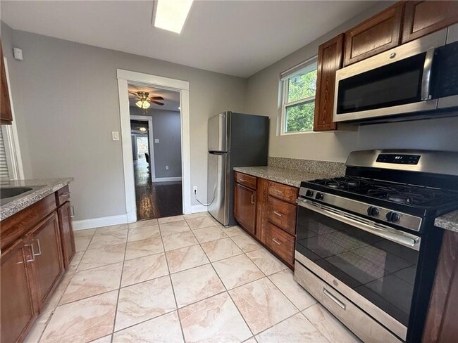 Photo - 8324 Cohn St