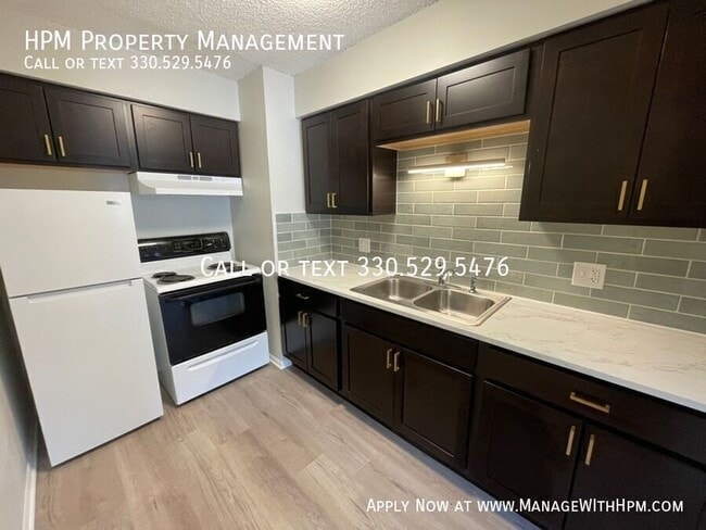 Photo - 1017 Howe Ave Unit 22