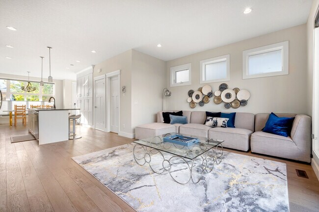 422-47A 7a St NE Unit SI ID1634058P