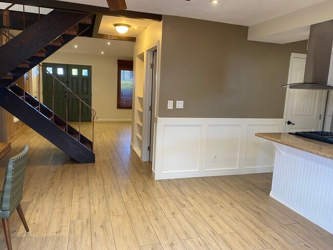 Building Photo - 5397 Balboa Ave Rental