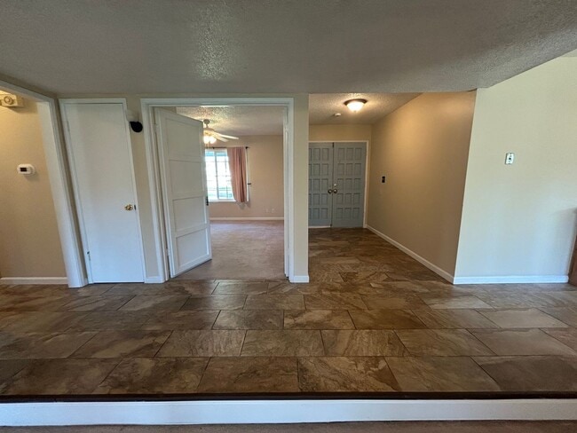 Photo - 670 Northwood Dr