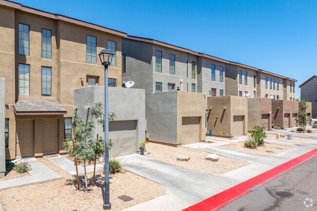 Somo Lofts