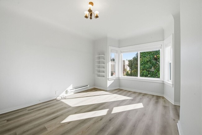 Photo - 1473 Clay St