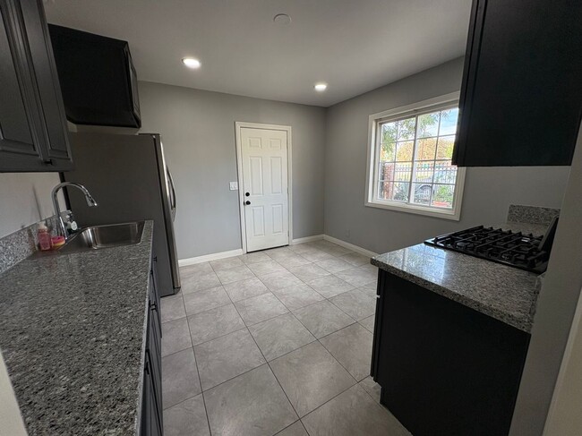 Photo - 4925 Chino Ave