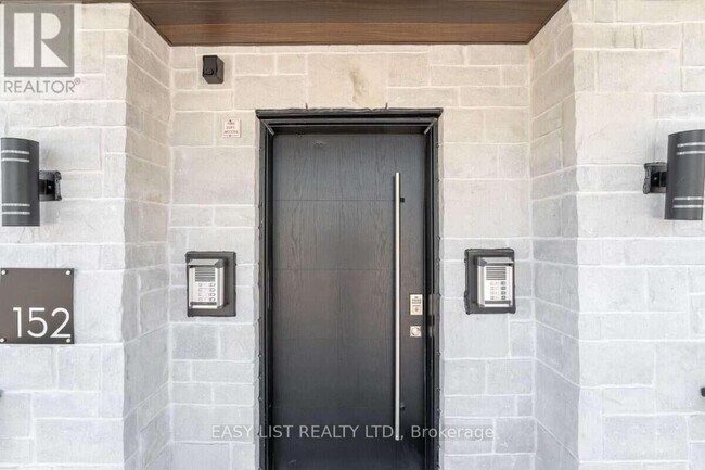 Photo - 152 Springhurst Ave