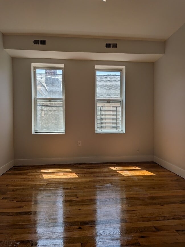 Photo - 1422 Springfield Ave