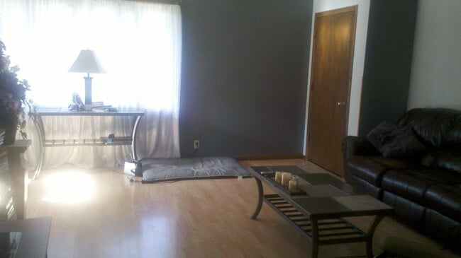 Photo - 808 Coleman St