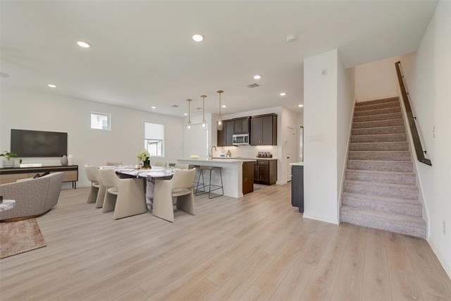 Photo - 6904 Gorman Fls Trl