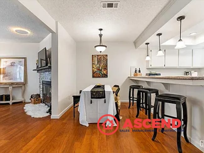 Photo - Beautiful 2 Bedroom, 2 Bathroom Home with ...