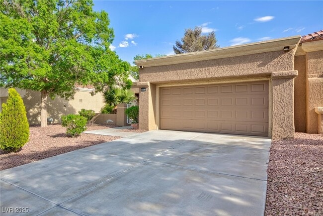 Building Photo - 8901 Litchfield Ave Rental
