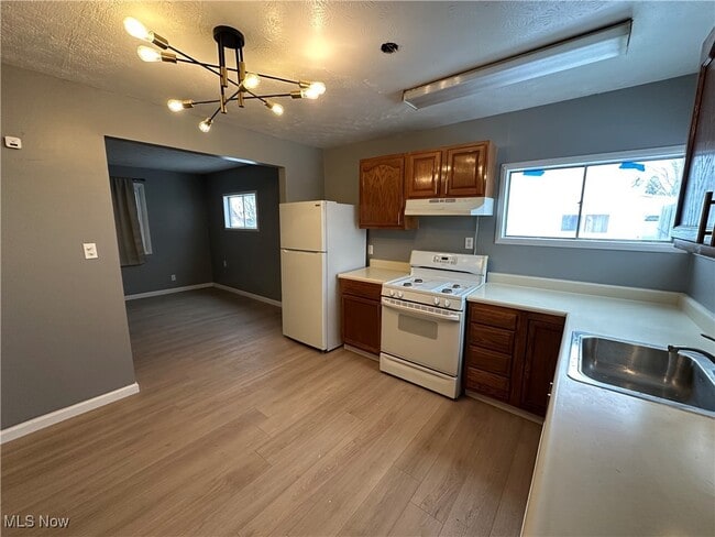 Photo - 294 N Edgehill Ave