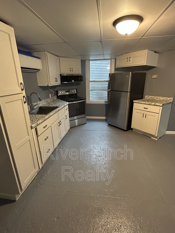 Photo - 417 E Cook St