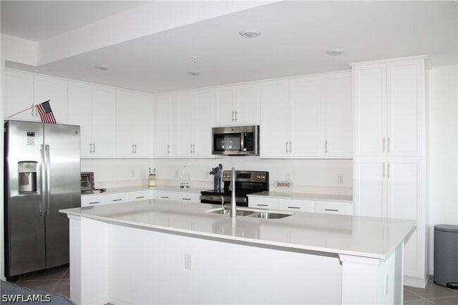Photo - 14121 Heritage Landing Blvd Unit 737