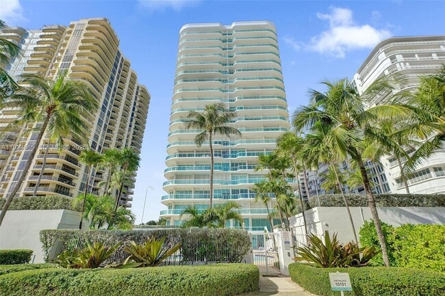 Building Photo - 10101 Collins Ave Unit 17A